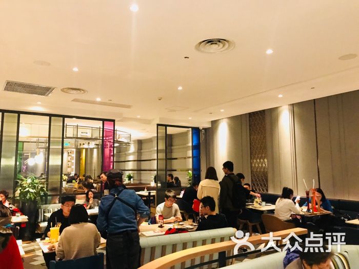 港丽餐厅(欧美汇购物中心店)大堂图片 第2张