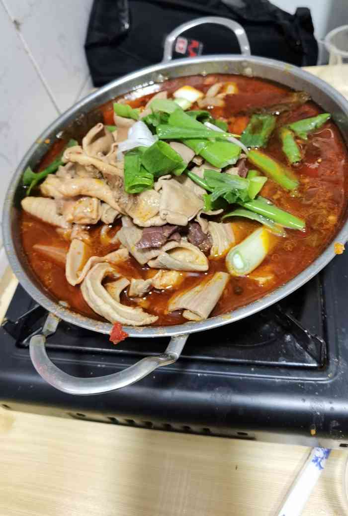 丁老五牛杂馆"丁老五生意火爆,一直听说过但是没去过,这.