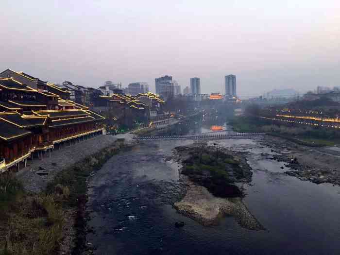 秀山西街民俗文化景区游客中心