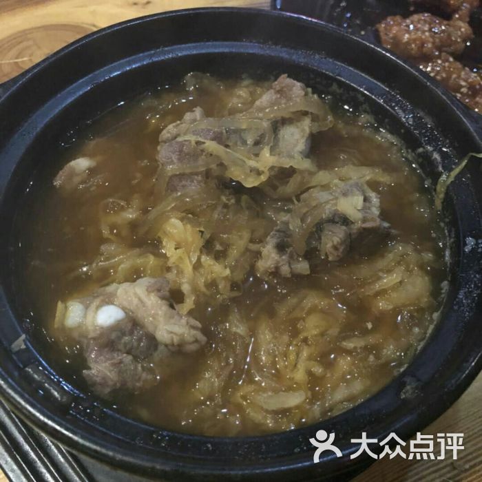 好介口深夜酒馆(梅江店)砂锅酸菜排骨图片 - 第1张