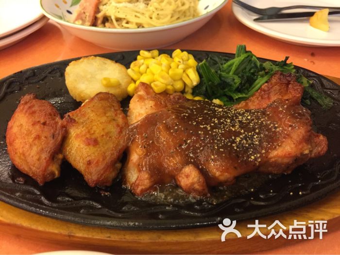 萨莉亚:首先服务员随叫随到 菜品质.北京美食