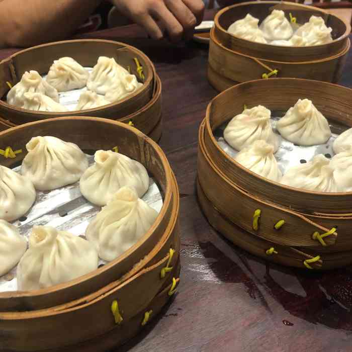 富春小笼(愚园路店)-"流金岁月蒋南孙刘诗诗吃早饭的餐厅～喜欢小.