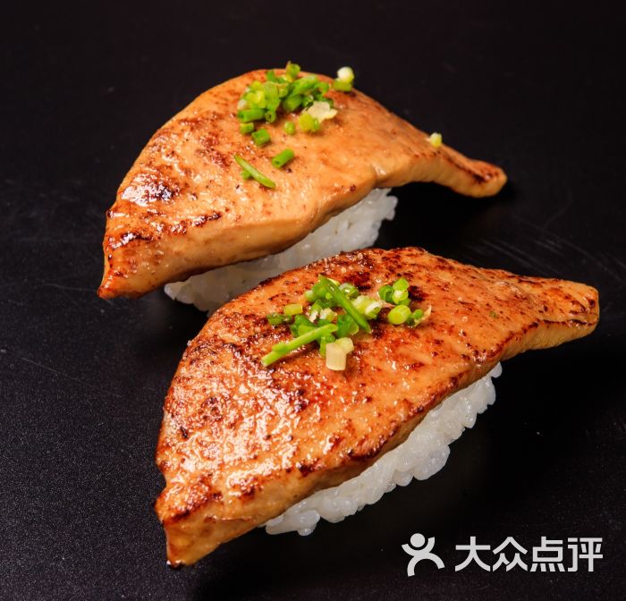 火炙鹅肝寿司