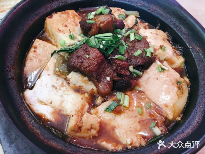 坛肉豆腐锅