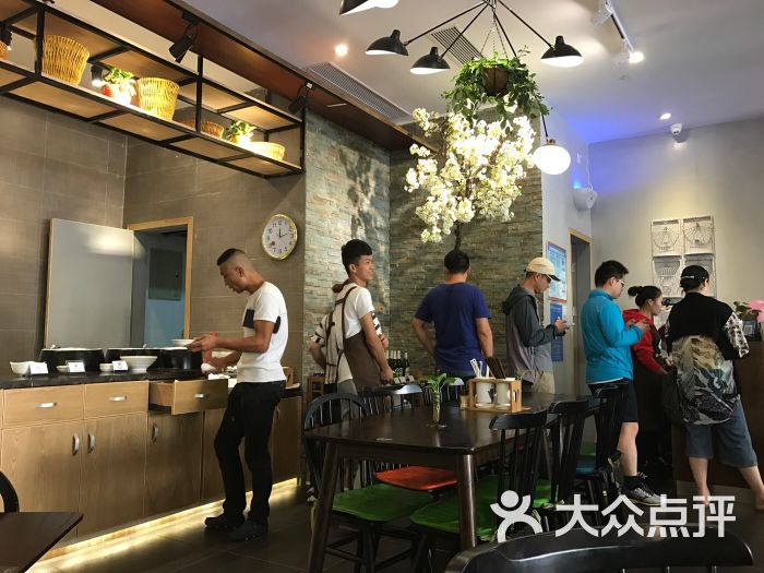 亚龙湾壹号小镇奥特莱斯-图片-三亚购物