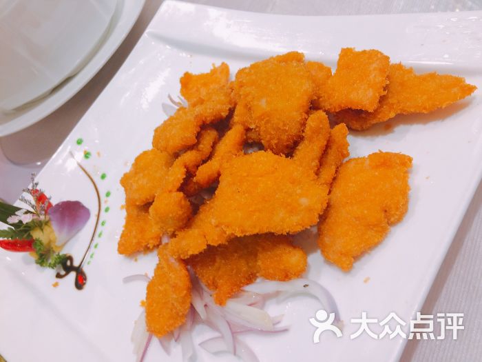 垃圾,服务员服务态度差,食物不怎么样,主.-光