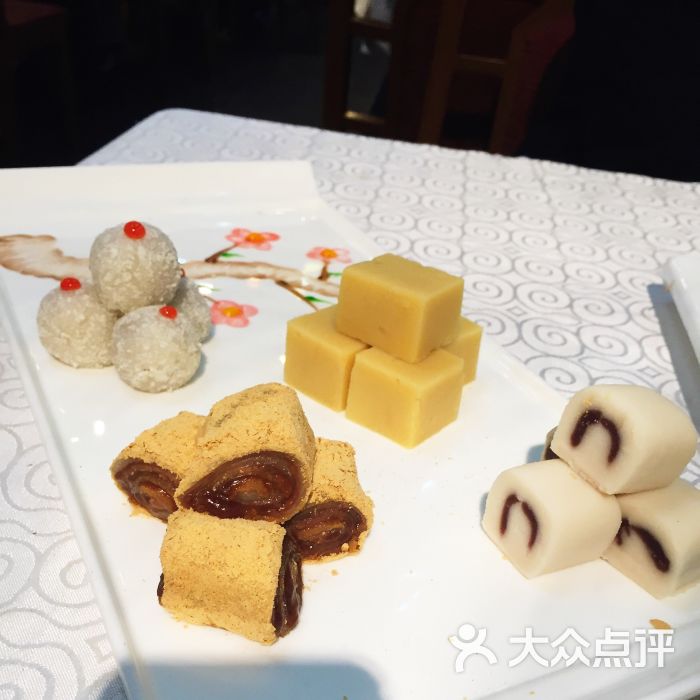 四季京味烤鸭店(三育路店)-皇家四拼图片-广州