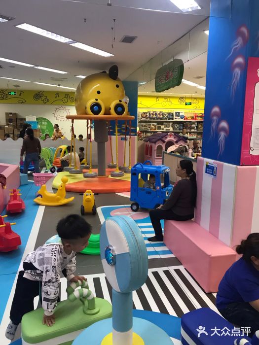 孩子王童乐园(成都吾悦广场店)图片