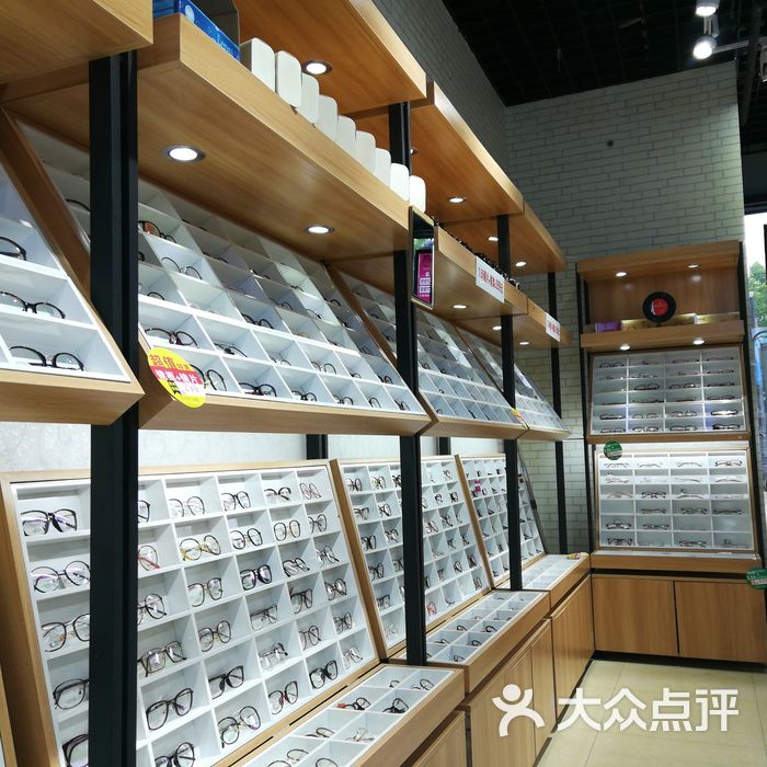 诺柯视眼镜工厂直销店