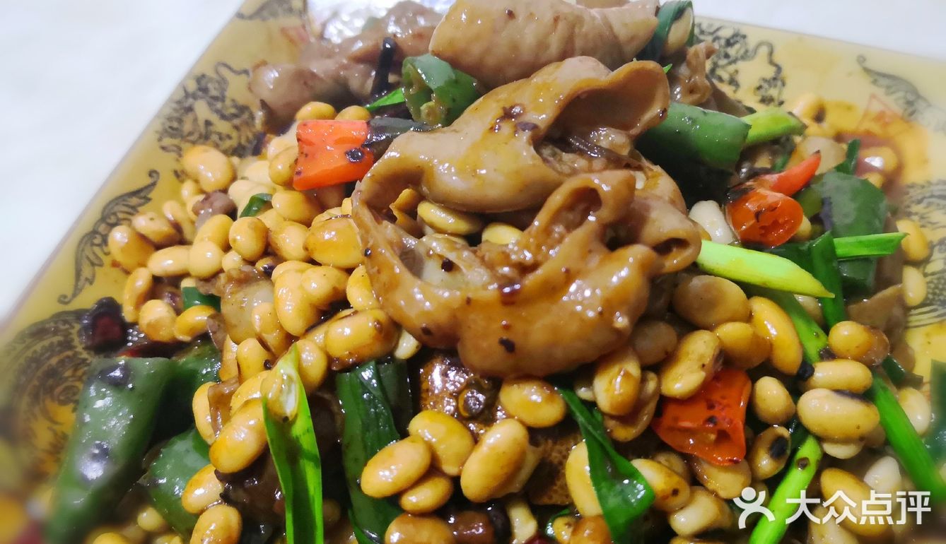 正宗黄豆烧肥肠