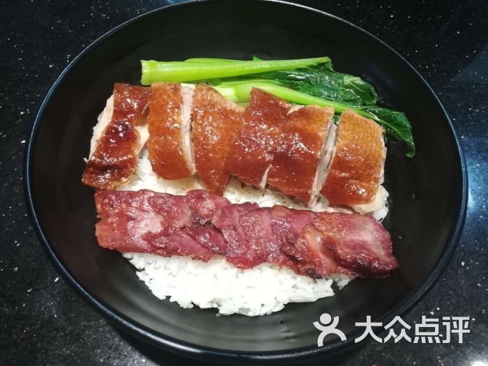 港仔烧味煲仔饭(四川北路店)明炉烧鸭拼叉烧饭图片 - 第2张