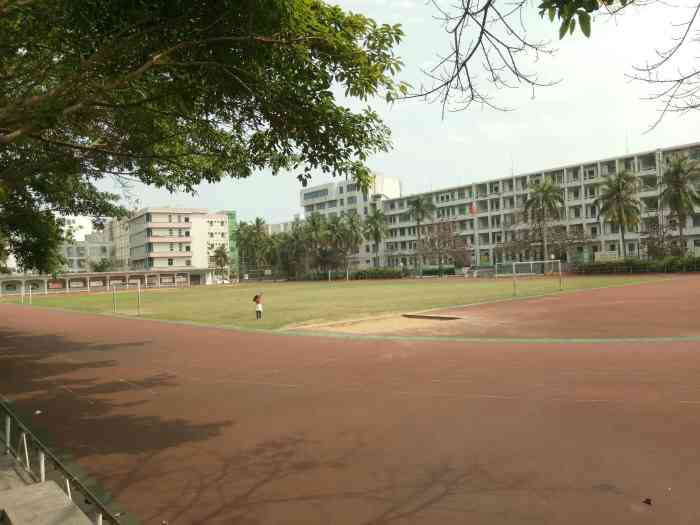 琼台师范学院(府城校区)-"琼台在校本科生,课程排的真