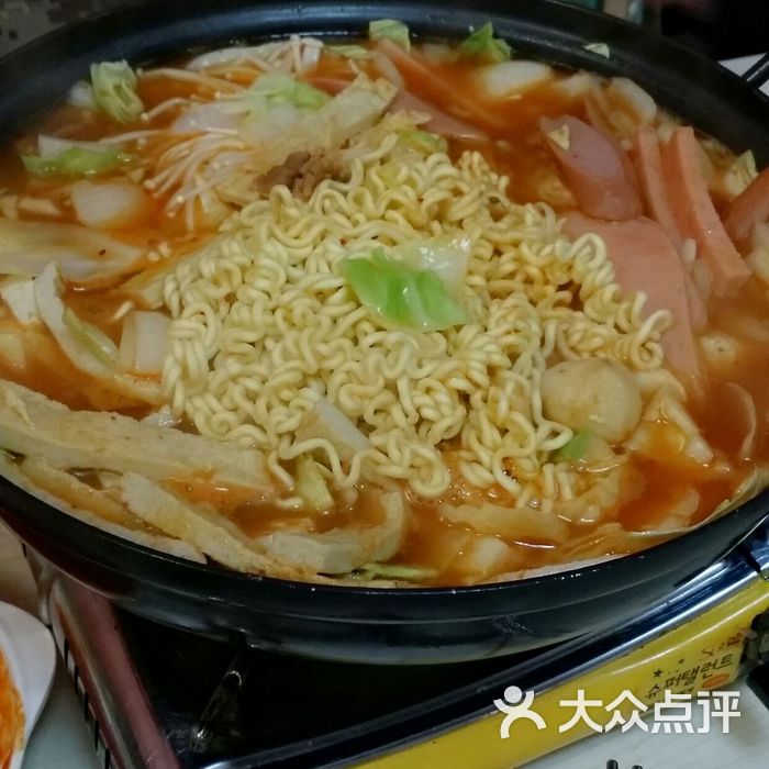 妞妞是小吃货 妞妞是小吃货 letitbe