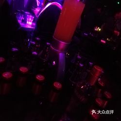 酒吧 武昌区  中南路  tata club  第一次跟我的小伙伴来所谓的"gay"