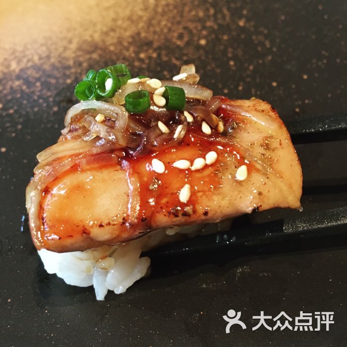 鹅肝手握