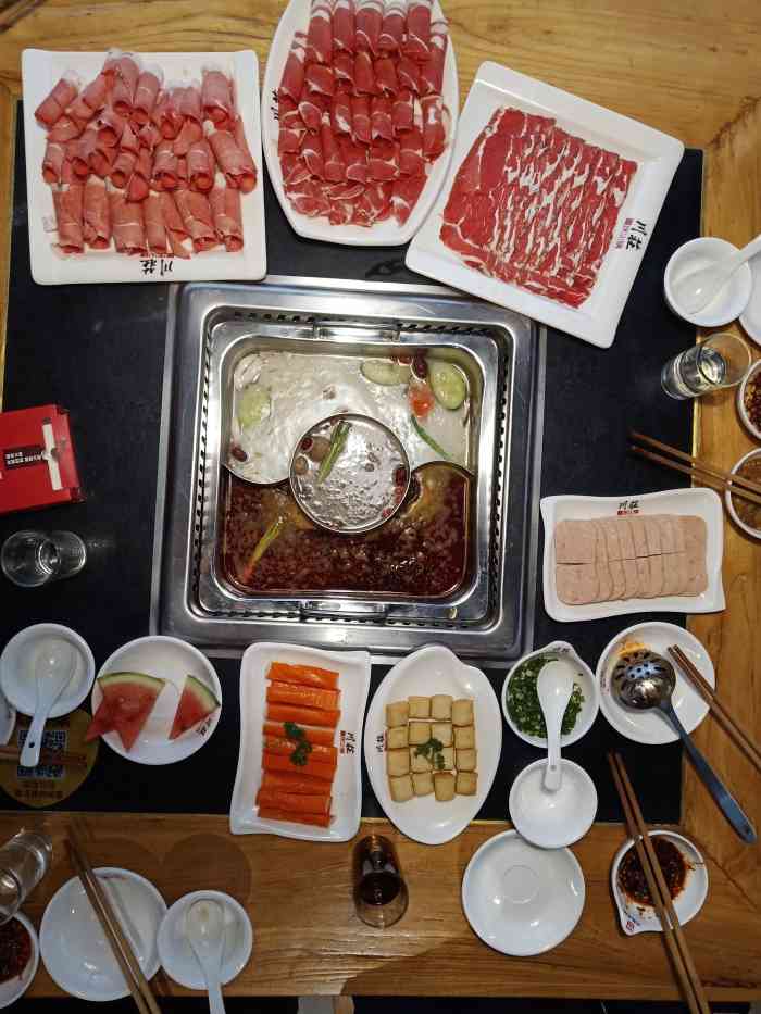 川庄重庆火锅(凤台店)-"这家火锅从名字,到锅底到特色菜品,甚至是.