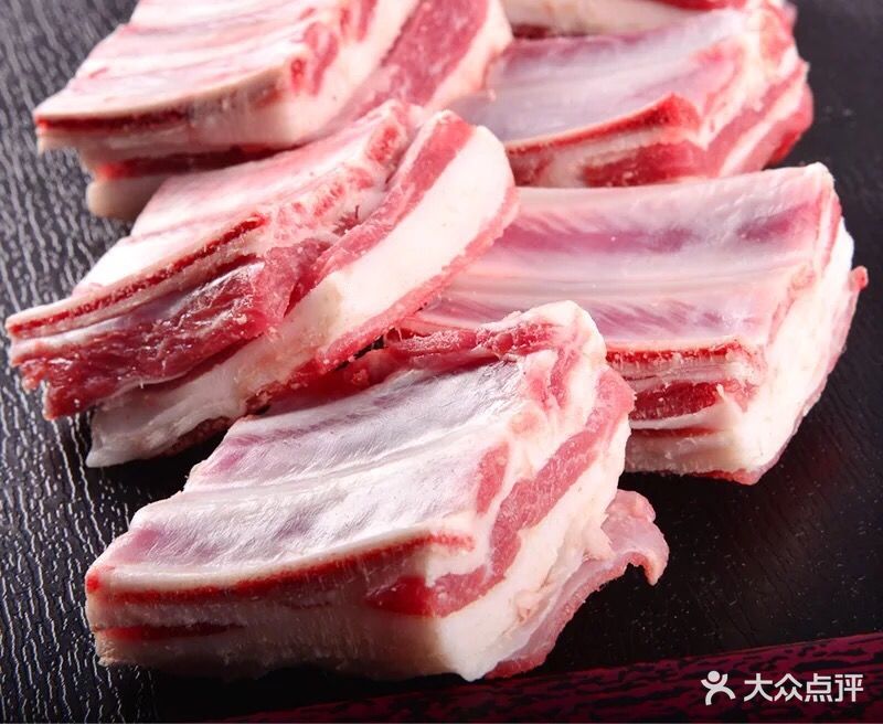 塔吉客·泉水羔羊(佳亿.青年汇店)鲜切羊排图片 - 第1张