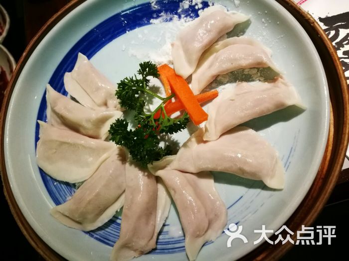 左庭右院鲜牛肉火锅(七宝万科广场店)潮州鱼皮饺图片 第347张