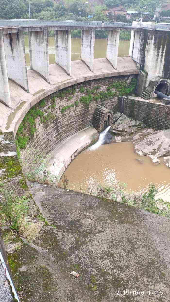 东方红水库-"这是在渝北区空港这边的一个水库,平时.