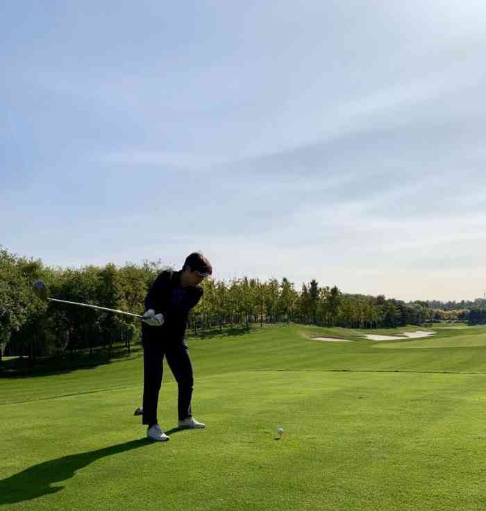 奥园高尔夫俱乐部-"春天美景如画,草坪新鲜带有呼吸,环境很美.