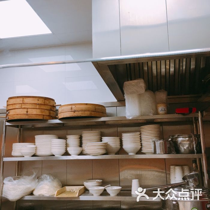 凤起龙游老面包子(凯德晶品购物中心店)开放厨房图片 - 第2张