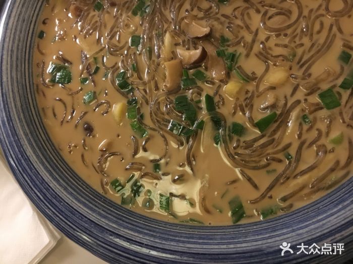 食八档·小网海鲜(香港广场店)沙蒜绿豆面图片 - 第2996张