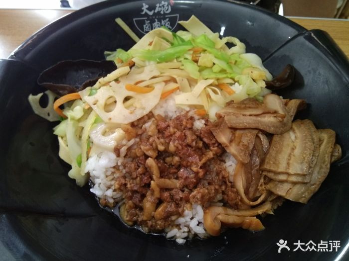 牛肚卤肉饭