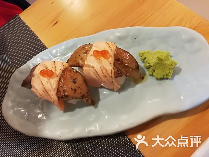 鹅肝握寿司