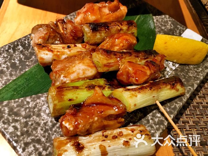 kokuu·有曰 日式料理(虹悦城店-京葱烤鸡肉串图片-南京美食-大众