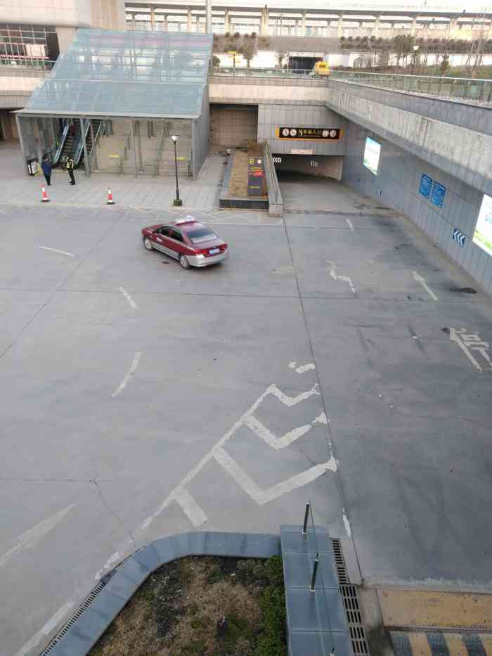 马鞍山东站地下停车场