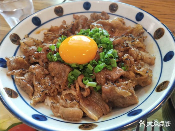 3wisemonkeys满咖·烧肉丼饭(星游城店)日出烧肉丼图片