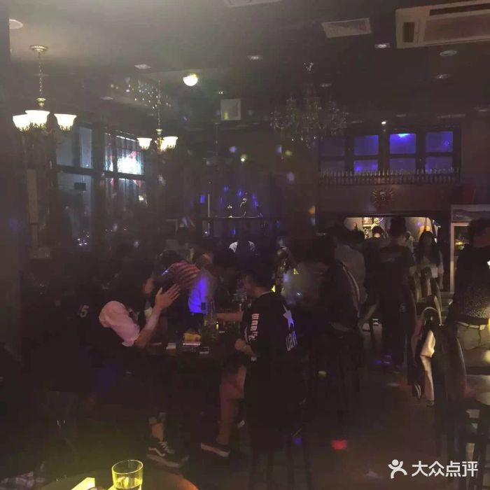 星期八酒吧图片 第2张