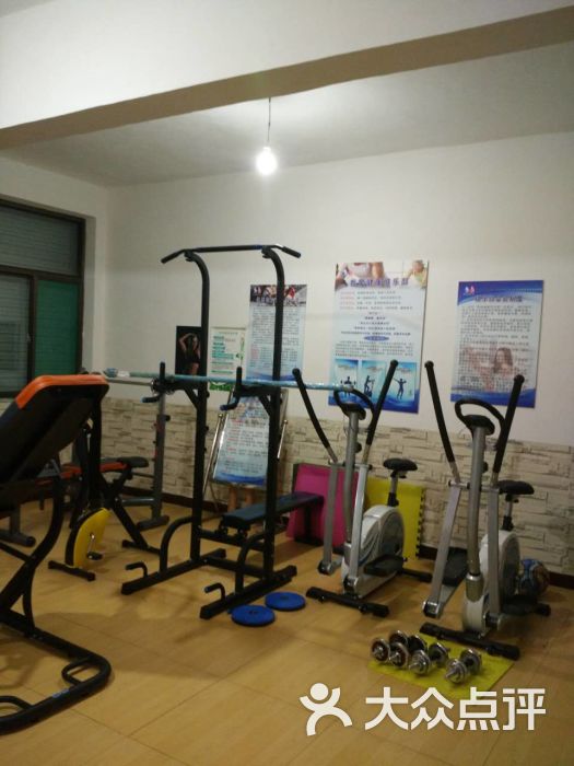 我爱健康俱乐部-器械区图片-长治运动健身