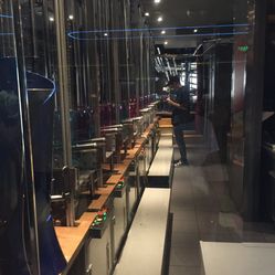 失重餐厅人均消费_失重餐厅结构图(2)