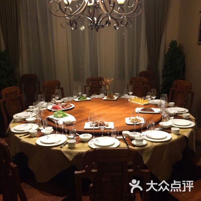 梅府家宴