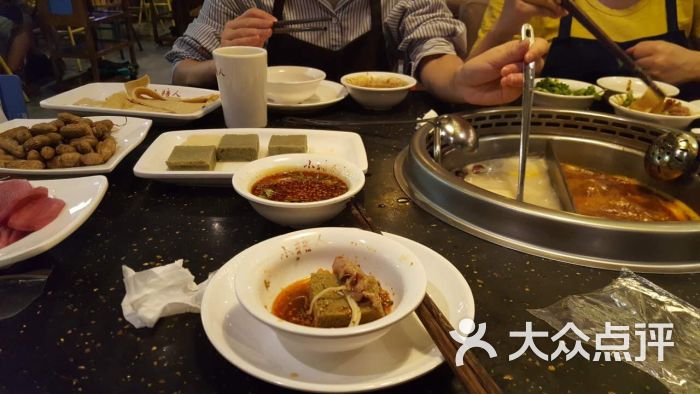 小糖人欢乐火锅(凯德广场.1818店)-图片-武汉美食