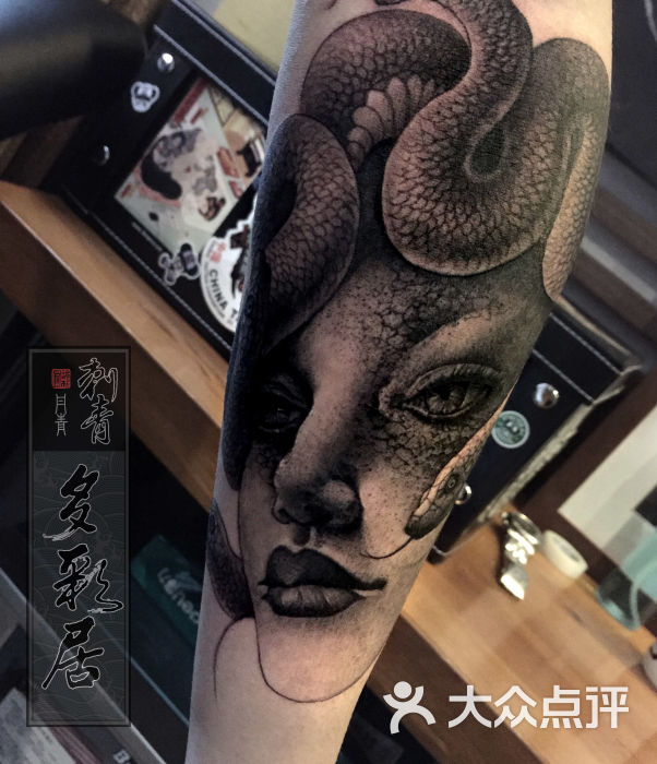 多彩居刺青tattoo(朝阳大悦城店)美杜莎写实纹身 欧美纹身图片 - 第