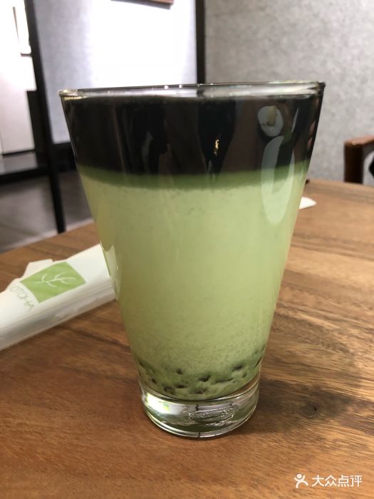抹茶红豆黑芝麻奶盖