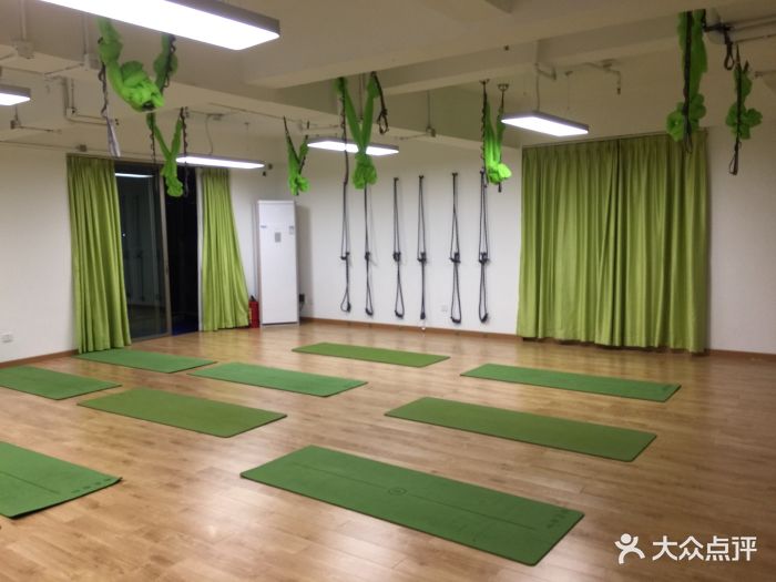 垃圾健身房!当初交款的时候说得多好听,每.-丽