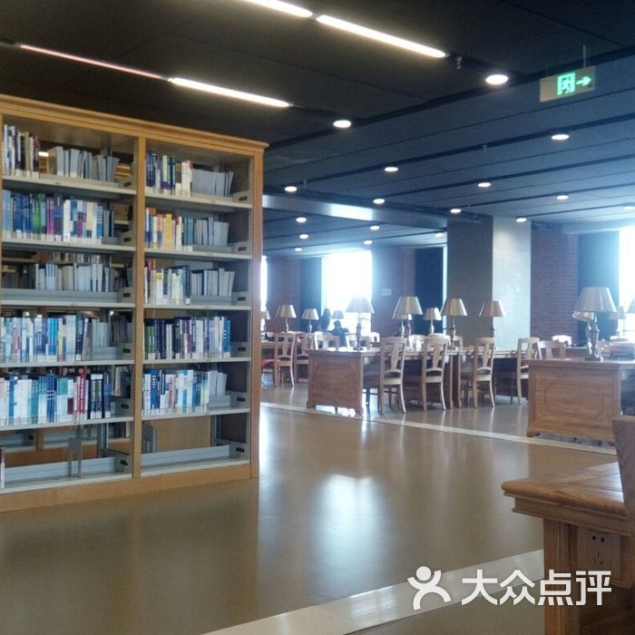 东北大学浑南校区图书馆