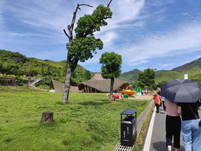 安吉余村两山景区-"民风淳朴～竟然不要门票～游览车.