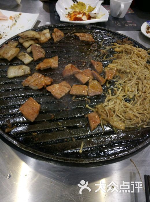 烤肉季人均_烤肉季羊肉串图片