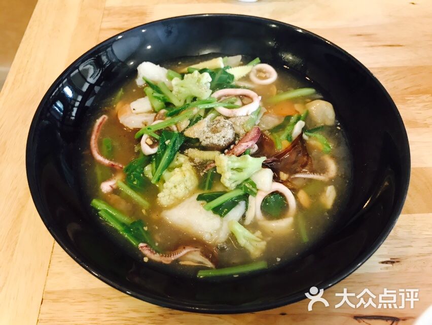 泰式海鲜烩面
