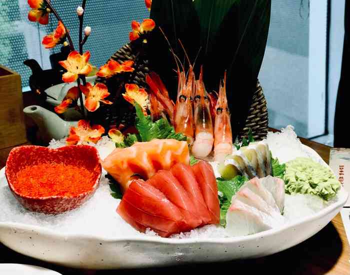 东田之村·日本料理(金水路店"位置050505挺显眼的在路口有个