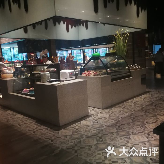 禧悦东方酒店松露自助餐厅