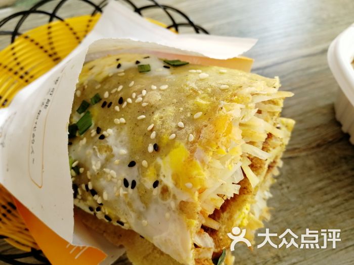 煎饼果子(夹了土豆丝)