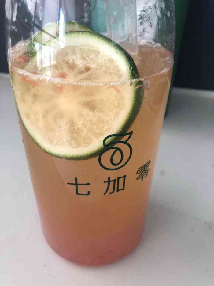 七加零·果钻茶饮(泉城广场店)-"[薄荷]环境:在泉城广场的银座地下