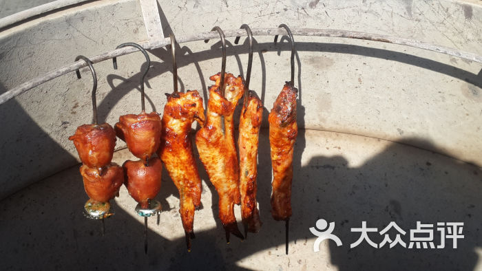 天山吊炉烧烤羊腿主题餐厅吊炉鸡翅鸡头图片 第6张