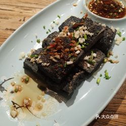 为什么有人喜欢吃臭豆腐 ToNOMZ_OjQ1CyGgmJGUee9E1-oaVALZhD2GBIYkNYUP12pBTnW8motLZ-AGRoOpDuzFvxlbkWx5uwqY2qcjixFEuLYk00OmSS1IdNpm8K8twhW7bzr4O88Ivp4FuDG0SfCF2ubeXzk49OsGrXt_KYDCngOyCwZK-s3fqawWswzk.jpg