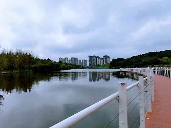 阅山湖湿地公园-"自上次来这里"堆雪人7015"已多